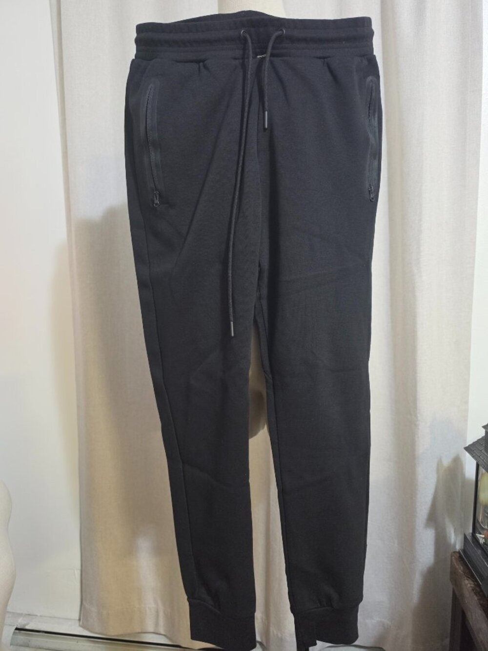 Pre Owned Black Sweat Pants / jogging pants